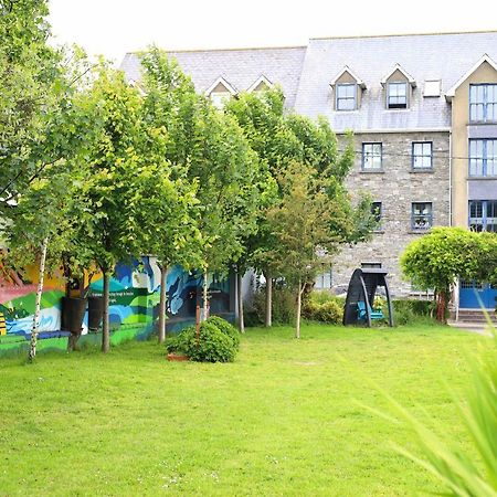 Long Quay Apartments, Клонакілті Екстер'єр фото