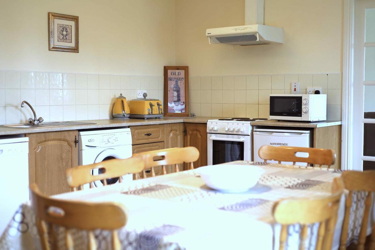 Long Quay Apartments, Клонакілті Екстер'єр фото